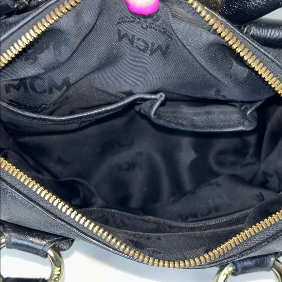 MCM Boston Mini Black Pebble Leather Bag, Matching Wallet Gold Hardware Vintage - Picture 11 of 17